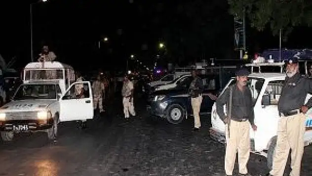 Pakistan'da kanlı gün: 45 ölü