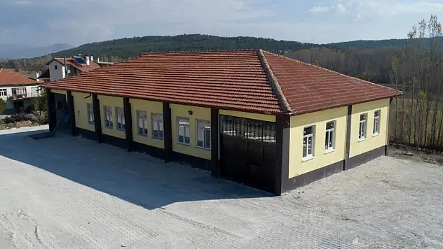 Beyşehir'de 25 yıldır atıl vaziyetteki yapı çok amaçlı salona dönüştürüldü