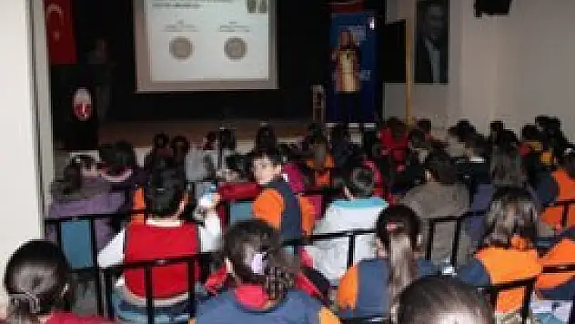 Öğrencilere Dengeli Beslenme semineri