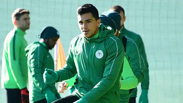 Aykut Kocaman, Mücahit'i bırakmıyor!