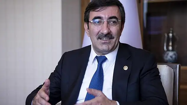 'AK Parti dünyaya açılmaya devam edecek'