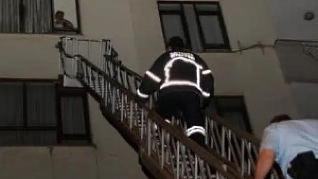 Sevgilisinin eve kapattığı Rus kadın kurtarıldı