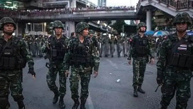 Tayland'da yasa dışı göçmenleri sınır dışı ediliyor