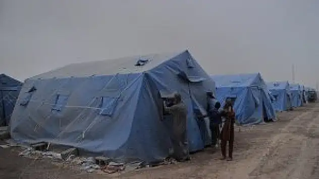 IŞİD Irak'ta 800 bin kişiyi yerinden etti