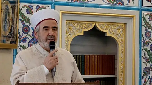 'Kur'an'ı anlamak Müslümanların en önemli görevlerindendir'