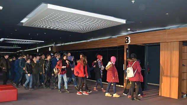 Karatay Belediyesi öğrencileri 'Börü' filmiyle buluşturdu