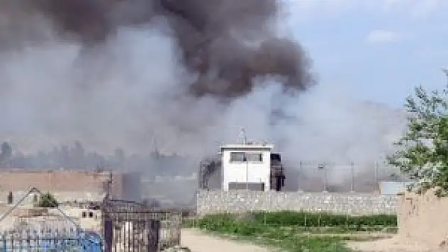 Pakistan'da Taliban'a hava saldırısı