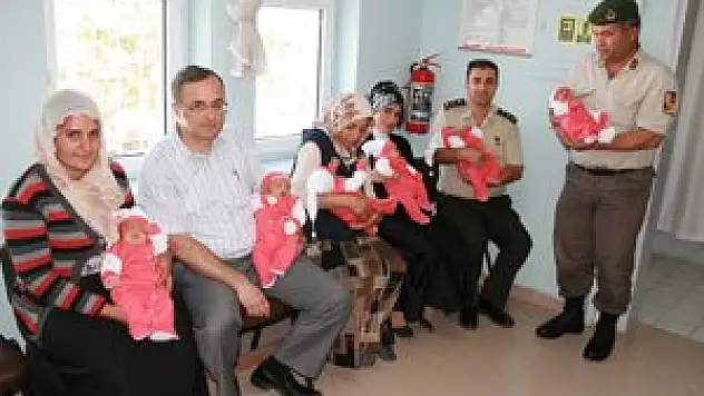 KULU JANDARMASINDAN YENİ DOĞAN BEBEKLERE TULUM