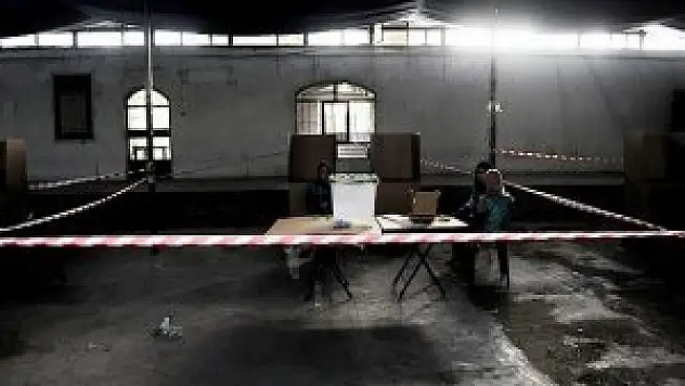 Seçim görevlilerine bombalı saldırı: 11 ölü