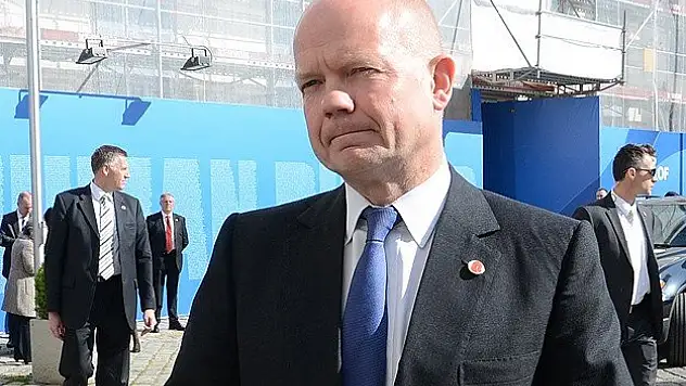 İngiltere Irak'a askeri müdahale planlamıyor