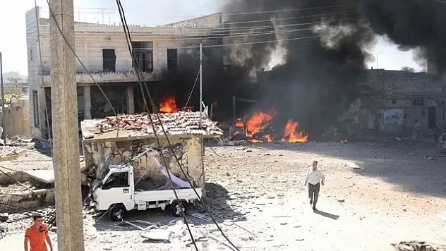 Suriye'de 'varil bombalı' saldırıda 36 kişi öldü