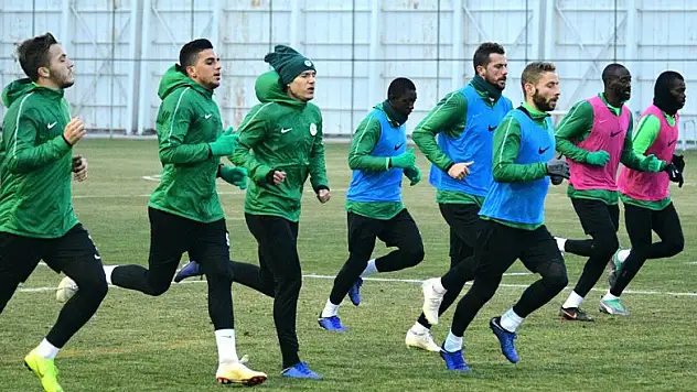 Konyaspor eksik çalıştı!