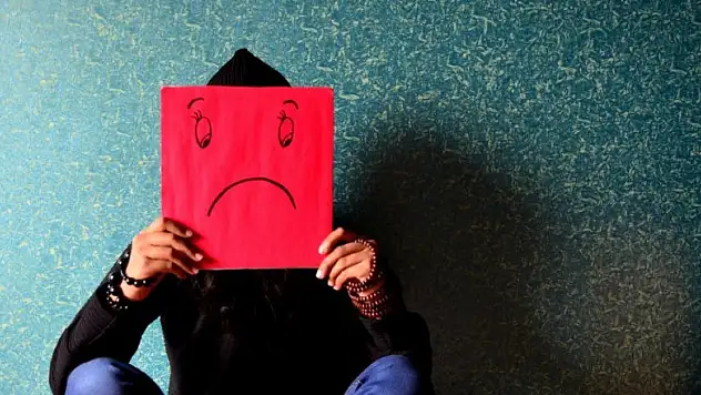 Şikayet etmek beynimize zarar veriyor