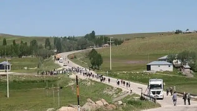 Teröristlerin yol kesmesine ilişkin soruşturmada 3 gözaltı
