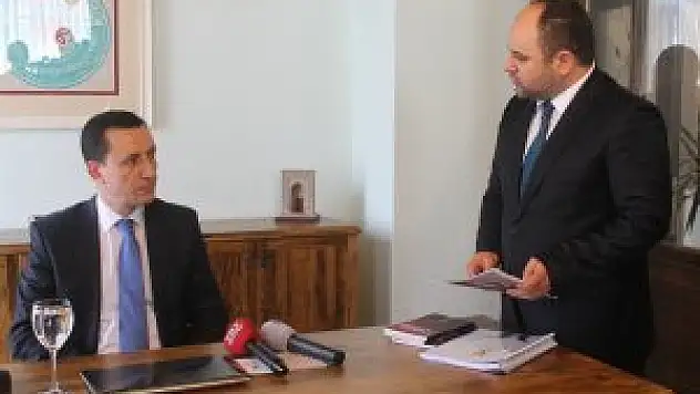 ''En sağlıklı din eğitimi İmam Hatiplerde''