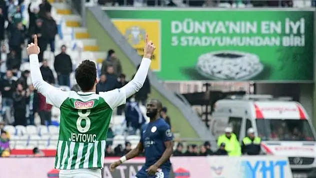 Konyaspor'dan Rıza Çalımbay'a 8 numaralı ayar!
