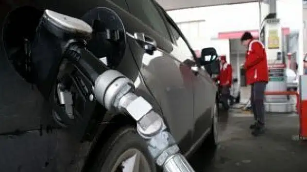 Benzin ve motorine zam