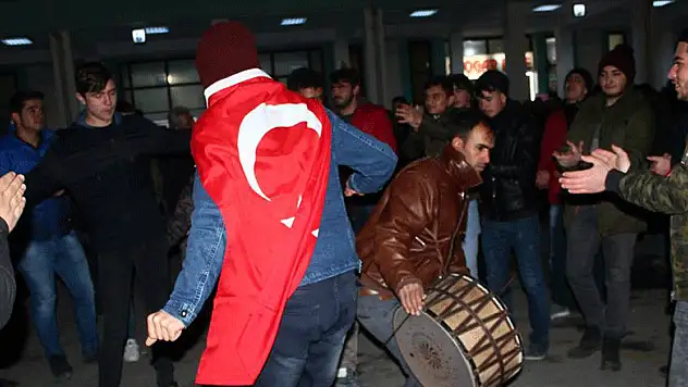 Karapınar'da asker uğurlaması