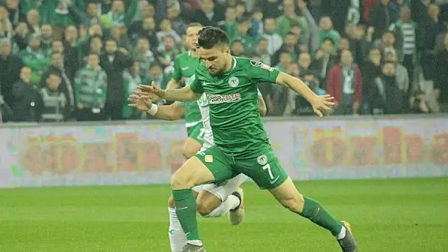 Ömer Ali yarıda bıraktı