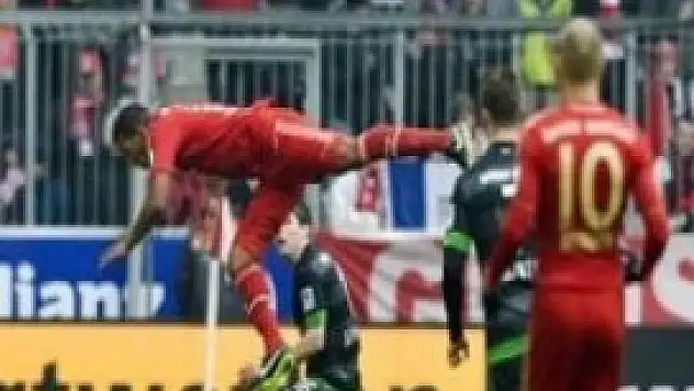 Bayern Münih gol oldu yağdı