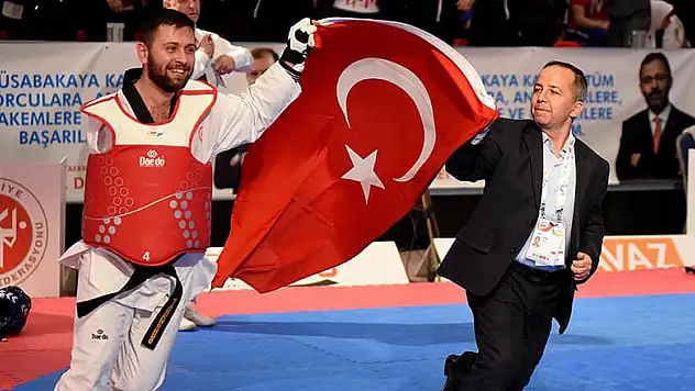 Alkışlar Sami Saraç'a!