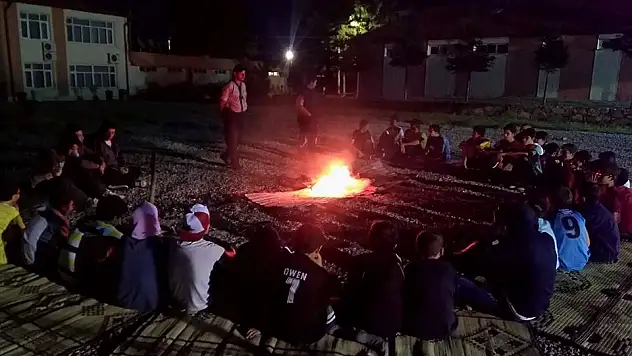 Gençlik merkezi yaz okulları izci kampı ile başladı