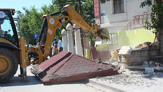 Beyşehir'de görüntü kirliliğine engel