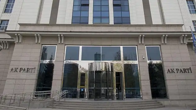 AK Parti'de 30 yeni komisyon