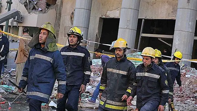 Mısır'da 4 metro istasyonunda patlama