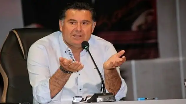 CHP'de çatlak büyüyor! O da istifa etti