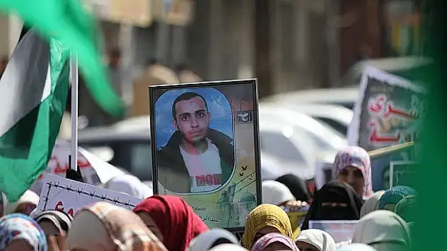 Gazze'de ''kızgınlık yürüyüşü''