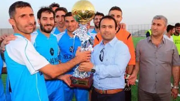 Yunak'ta futbol turnuvası