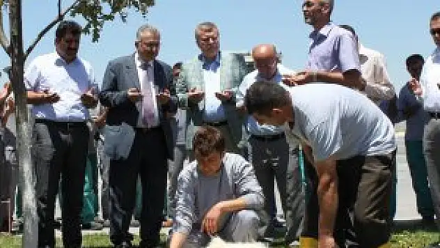 KOMGIDA sezonun ilk buğdayını aldı