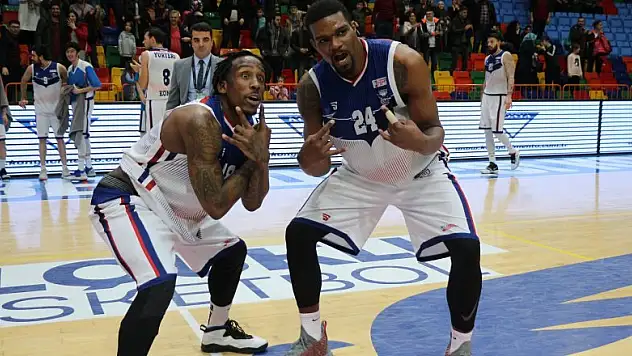 Selçuklu Basket'in yabancıları göz dolduruyor