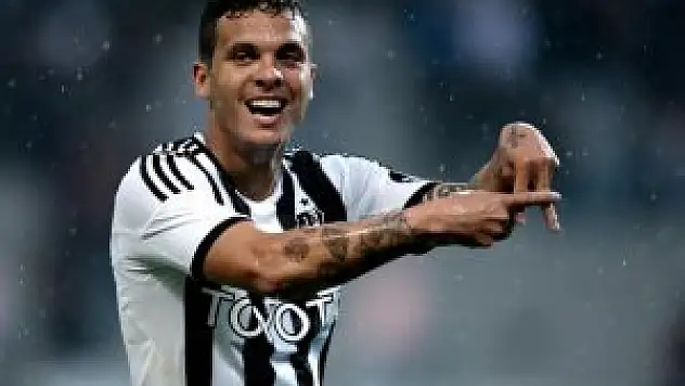 Motta Beşiktaş'ta kalıyor