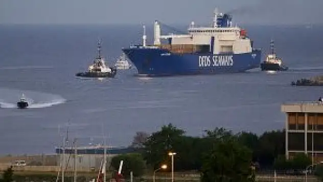 'Kimyasal silahlı' gemi limanda