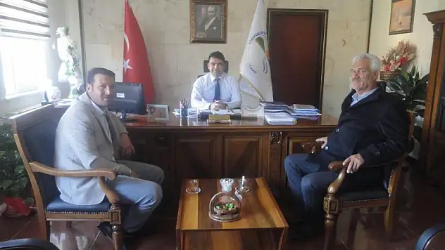 Derebucak'ta belediye başkanı adayları centilmenlik anlaşması yaptı