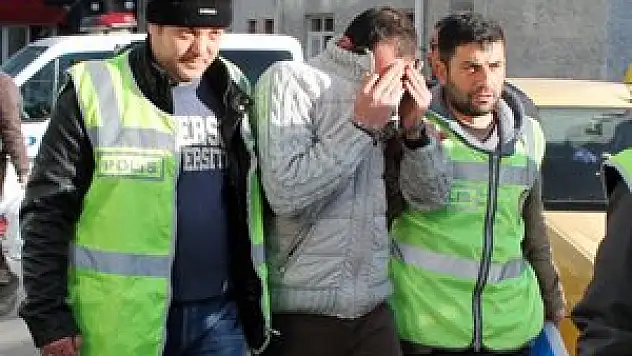 Operasyonda 13 kişi gözaltına alındı