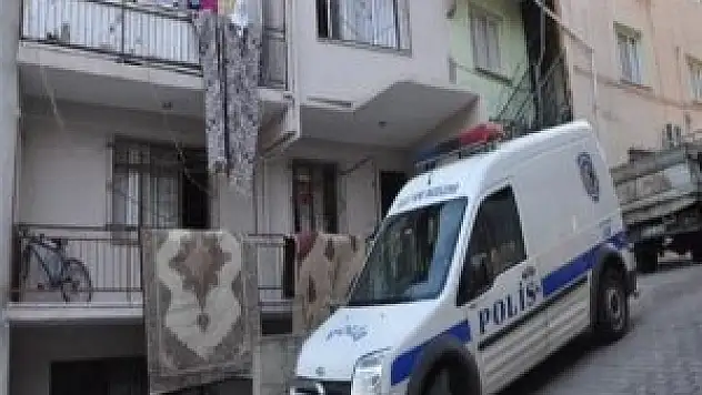 Barıştığı gün eşini öldürdü