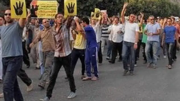 Darbe karşıtı gösteriye müdahale