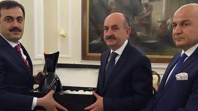 KTO EĞİTİM VE SAĞLIK VAKFI'NDAN BAKAN MÜEZZİNOĞLU'NA ZİYARET