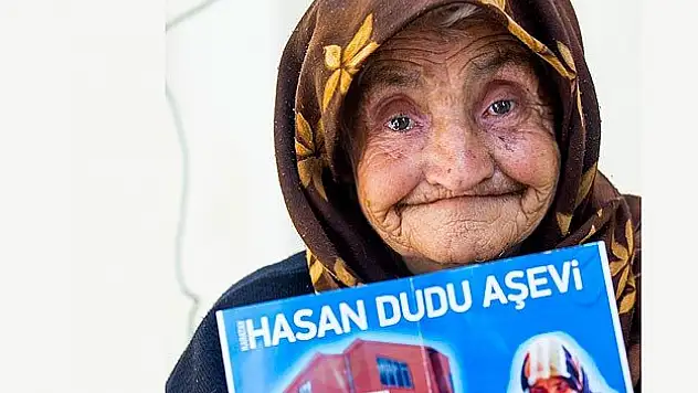 'Mutluluğun fotoğrafı'ndaki Hatice nine