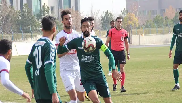 Anadolu Selçukspor ve Ayberk'e ceza!