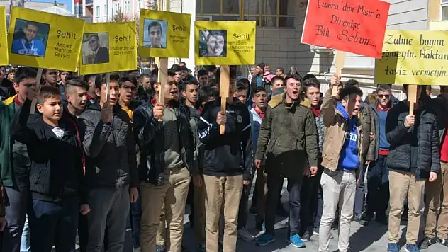 Çumra'da Mısır'daki idamlar protesto edildi