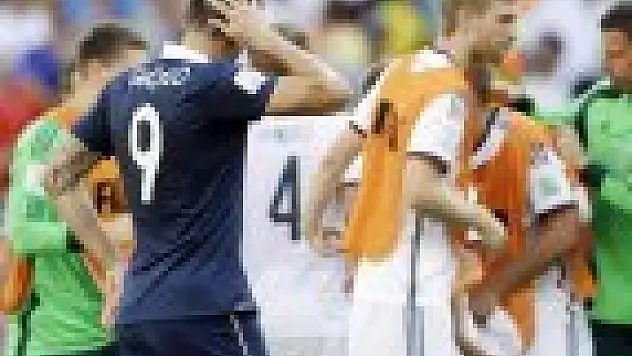 Erken finalde zafer Almanların!