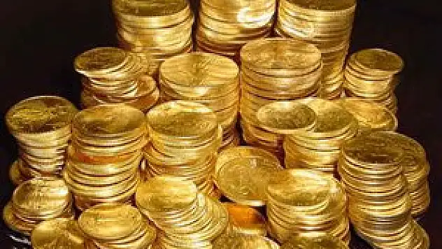 'Altın bu yıl yükselecek, sonra ise 800 dolara düşecek'