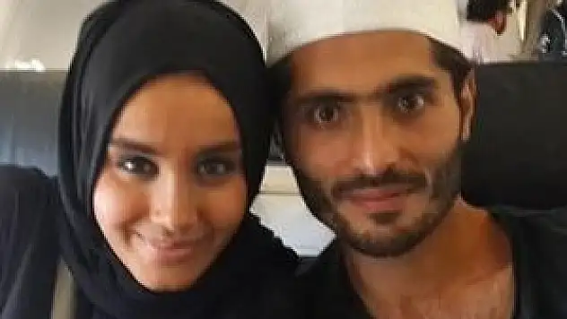 Hamit Altıntop eşiyle Medine'ye gitti