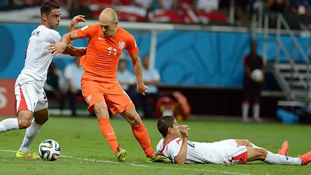 Hollanda penaltılarla turladı: 4-3