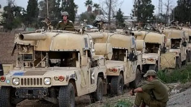 İsrail'den Gazze'ye topçu ateşi