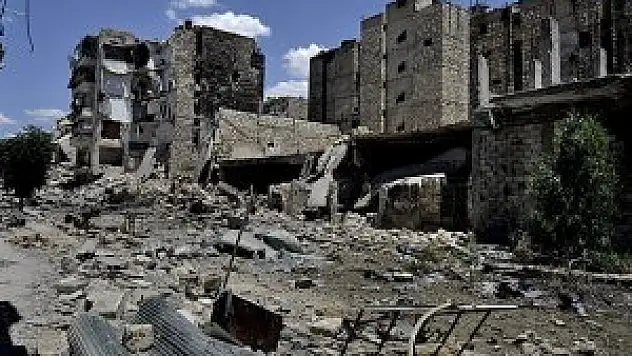 Camiye hava saldırısı: 5 ölü, 10 yaralı